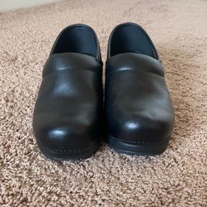 Skechers slip resistant work shoes